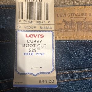 Levi’s Curvy Boot Cut 529